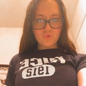 Meet your Posher, Ivy